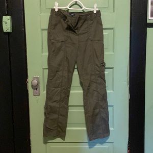 Reitmans Size 3 Army green cargo pants
